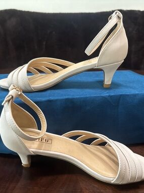 IDIFU Ivory Strappy Ankle Strap Kitten Heels